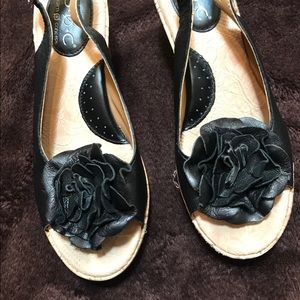 Black flower Slingback Wedge Sandals Sz 6
